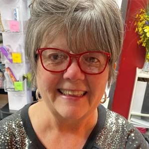 Meet your Posher, Sharon